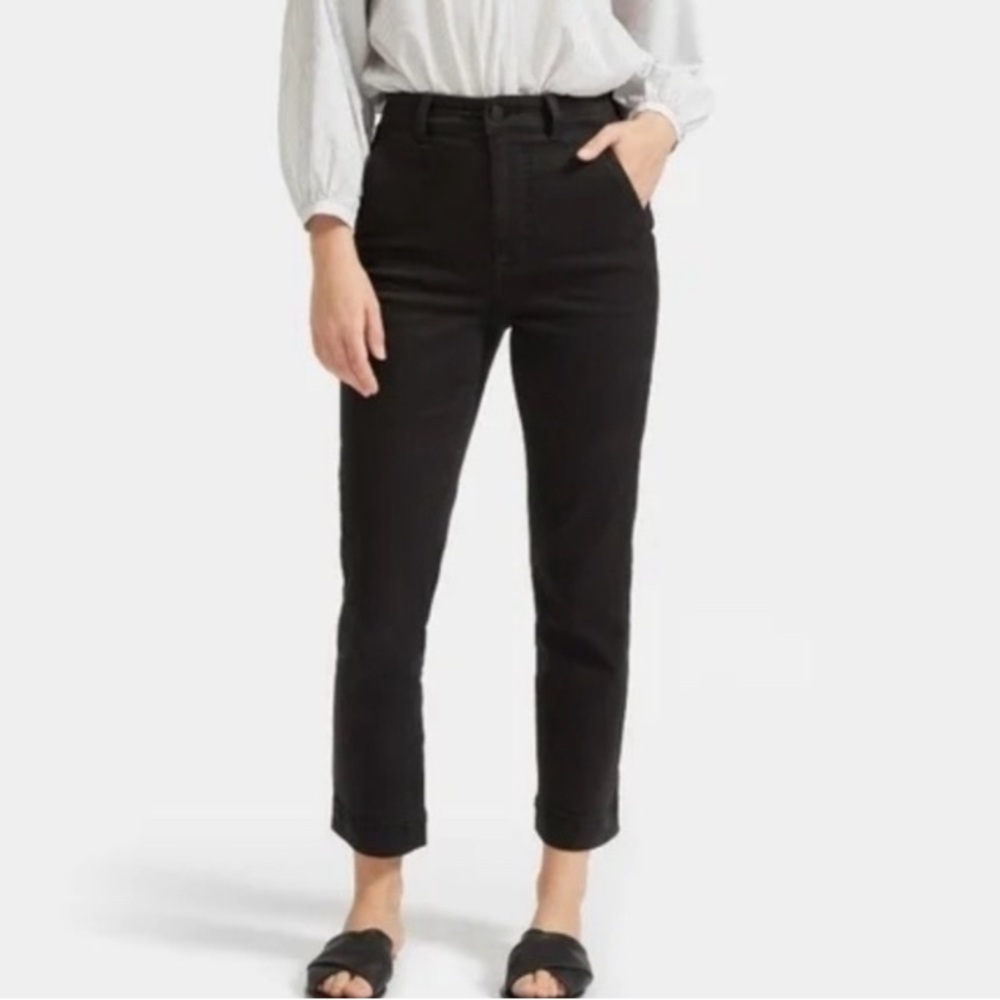 Everlane Slim Leg Crop Capri Jean in Washed Black